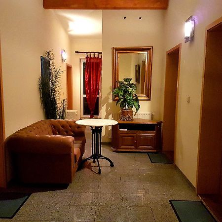 Pension Balkan Eisenhuettenstadt Luaran gambar
