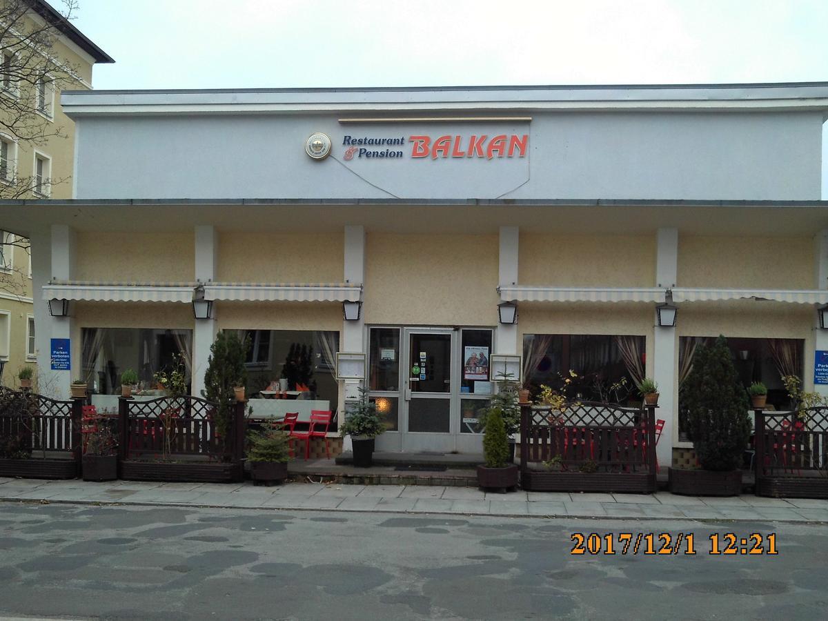 Pension Balkan Eisenhuettenstadt Luaran gambar